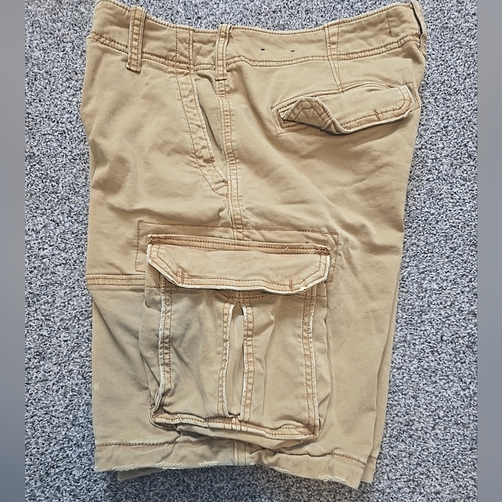 Hollister Men's Khaki Cargo Shorts Tan Utility Pockets Button Fly Y2K Size 30 - Picture 4 of 10